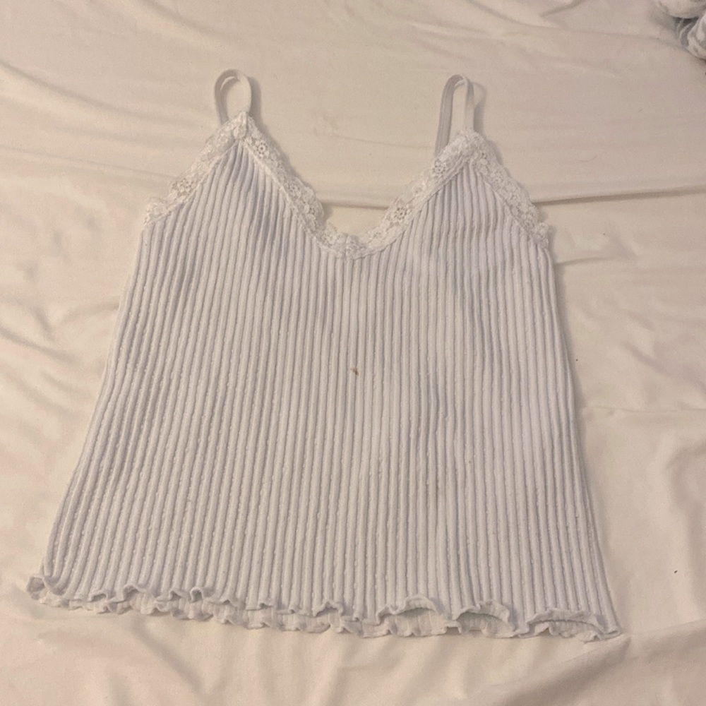 White tank top very very cute but not for my body type